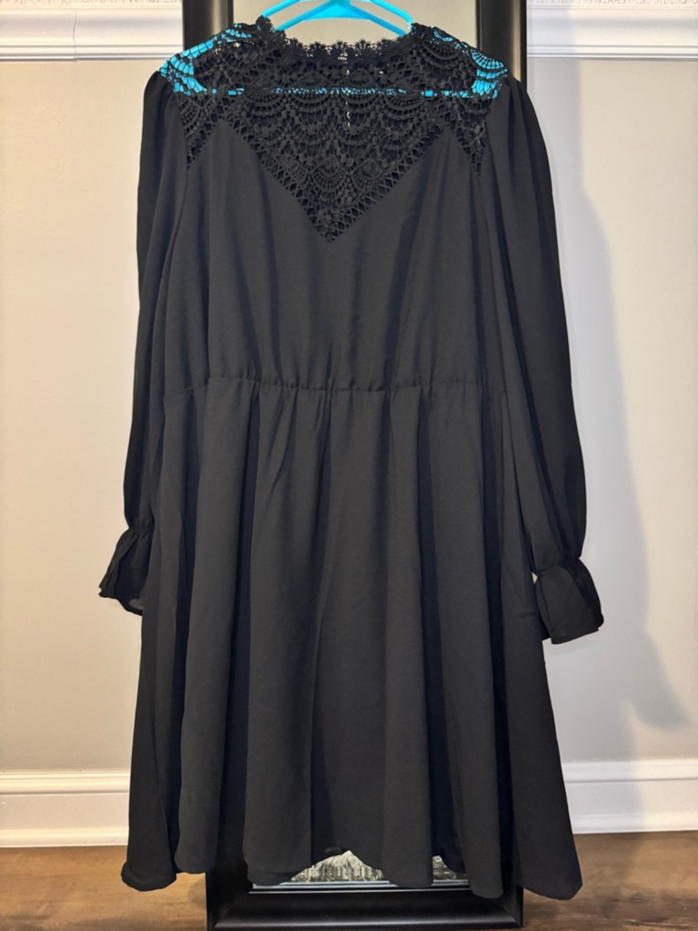 SHEIN Women’s Plus Size Black Long Sleeve Dress with Crochet Yoke 4Xl